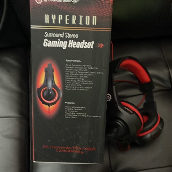 New Hyperion Gaming Headset - Red and Black - Picture 6 of 7